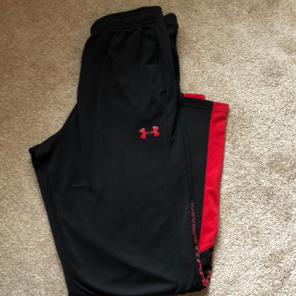 Boys YXL red/black Under Armour sweatpants